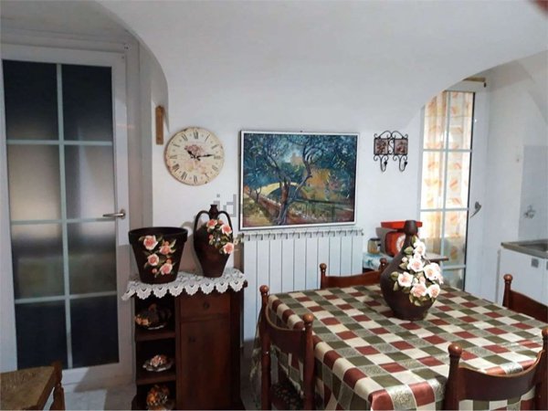 appartamento in vendita ad Isolabona