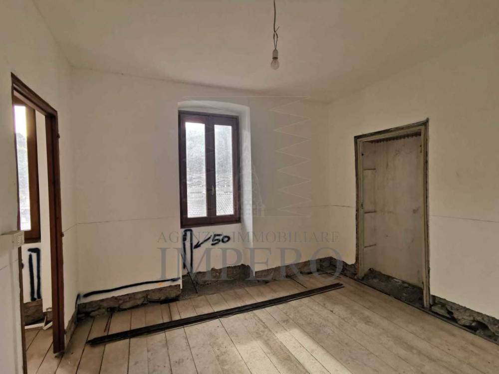 appartamento in vendita ad Isolabona