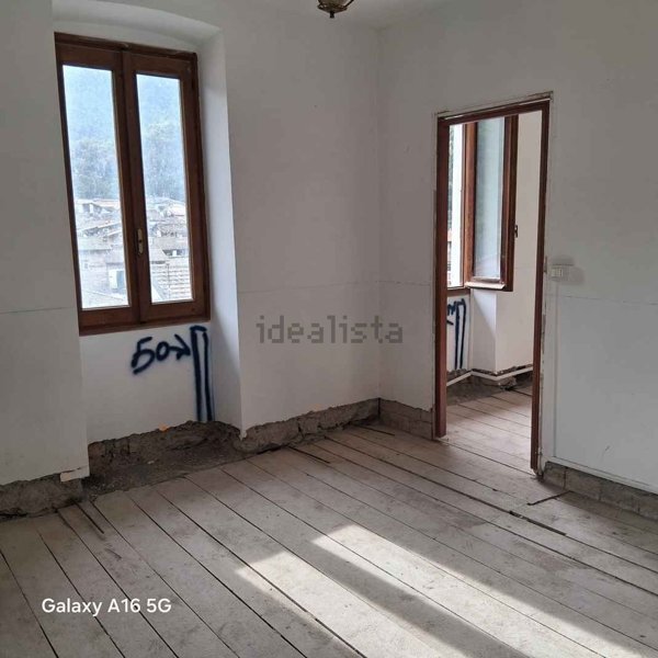 appartamento in vendita ad Isolabona