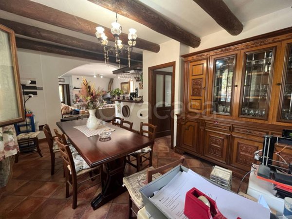 casa indipendente in vendita ad Isolabona