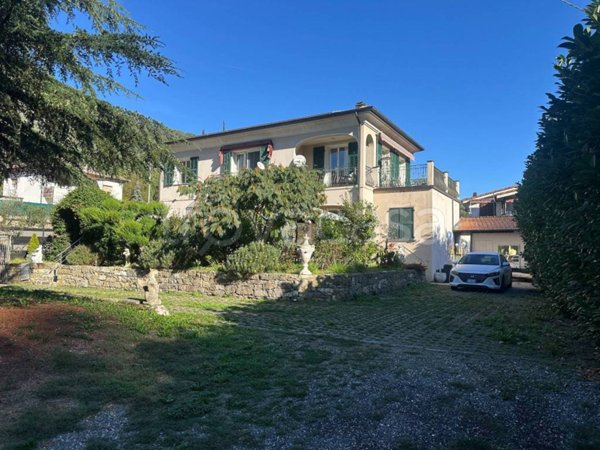 casa indipendente in vendita ad Isolabona