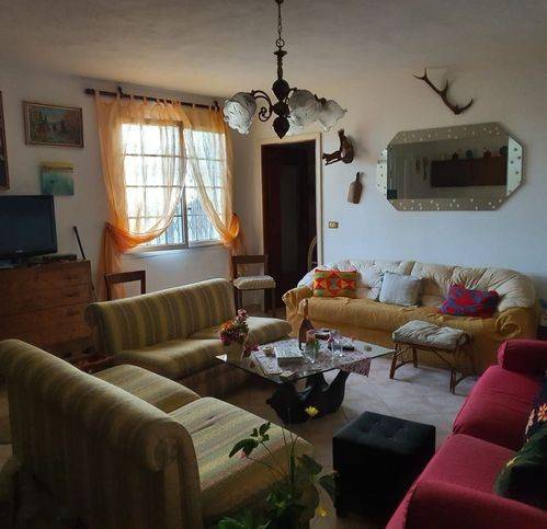 casa indipendente in vendita ad Isolabona