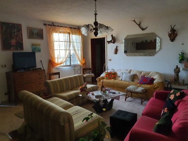 casa indipendente in vendita ad Isolabona