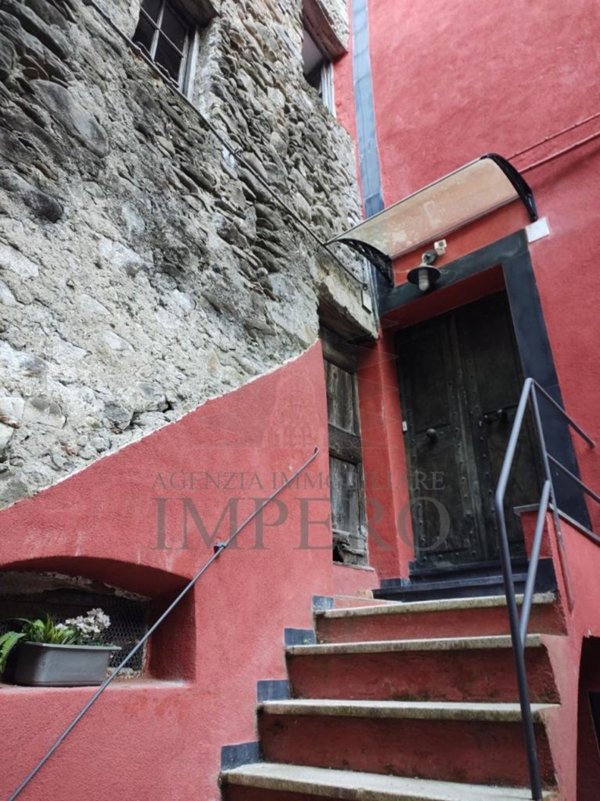 appartamento in vendita ad Isolabona