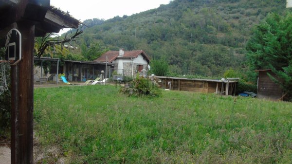 casa indipendente in vendita ad Isolabona