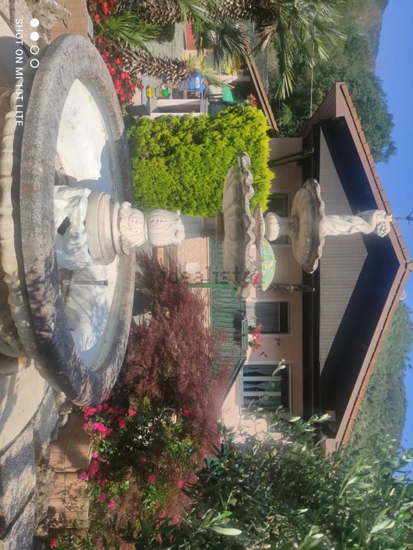 casa indipendente in vendita ad Isolabona