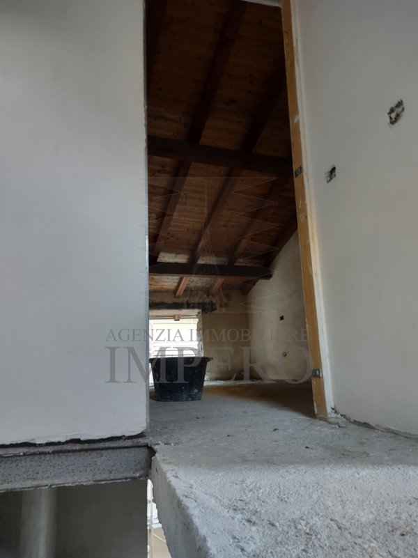 appartamento in vendita ad Isolabona