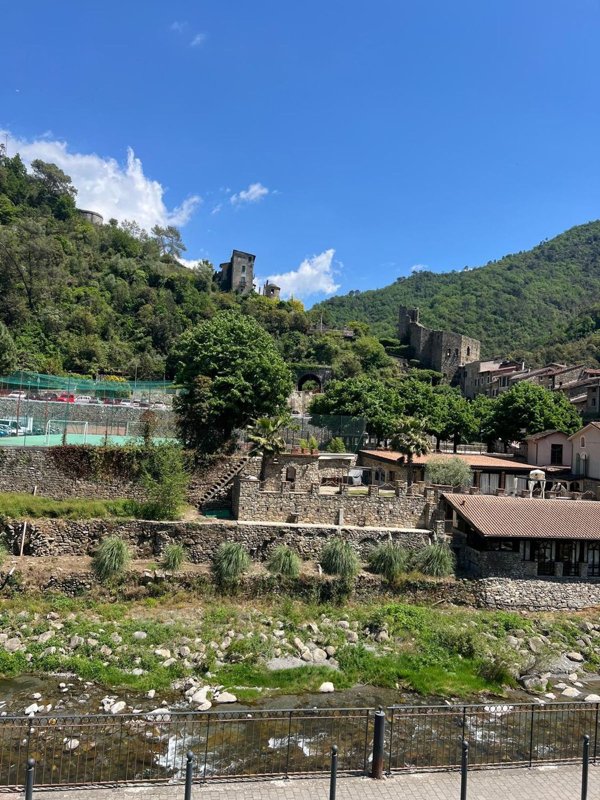 appartamento in vendita ad Isolabona