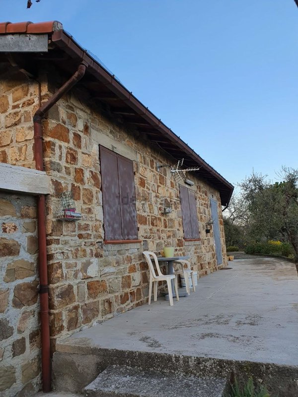 casa indipendente in vendita ad Isolabona