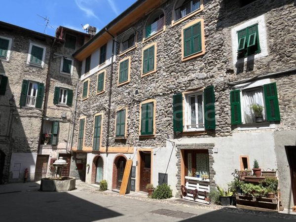 appartamento in vendita ad Isolabona