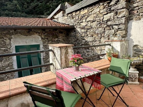 appartamento in vendita ad Isolabona