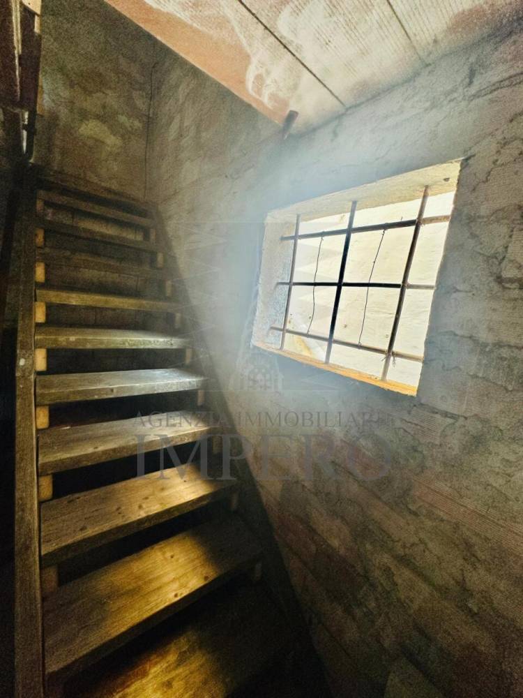 casa indipendente in vendita ad Isolabona