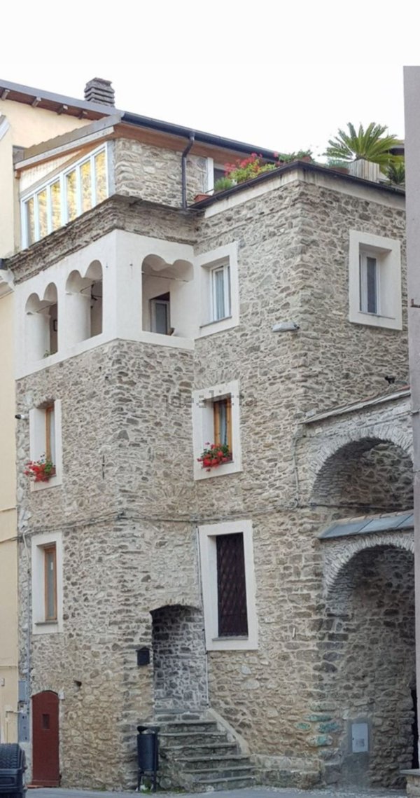 appartamento in vendita ad Isolabona