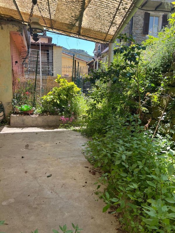 appartamento in vendita ad Isolabona