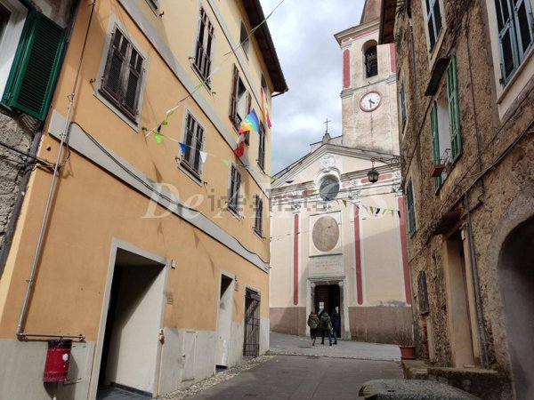 appartamento in vendita ad Isolabona