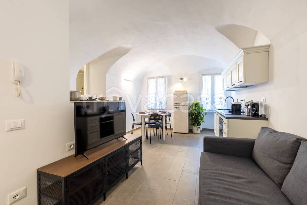 casa indipendente in vendita ad Isolabona