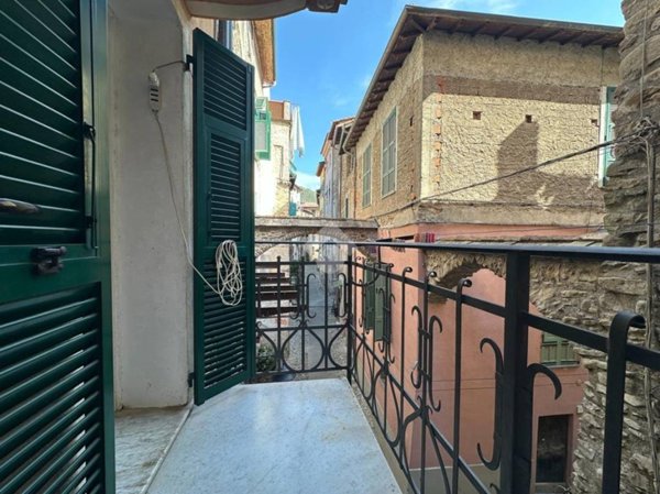 appartamento in vendita ad Isolabona