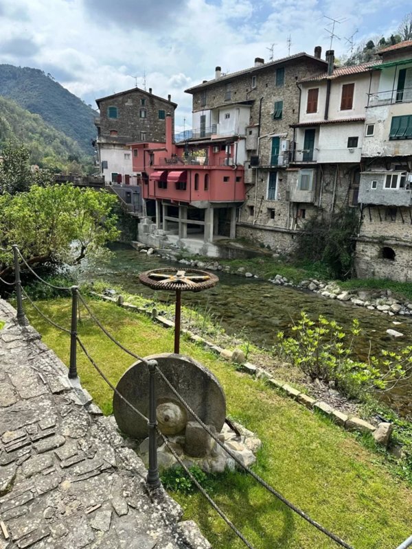 appartamento in vendita ad Isolabona