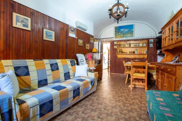 appartamento in vendita a Lucinasco