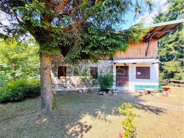 casa indipendente in vendita a Mendatica in zona San Bernardo di Mendatica