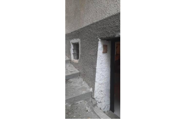 casa indipendente in vendita a Mendatica in zona San Bernardo di Mendatica