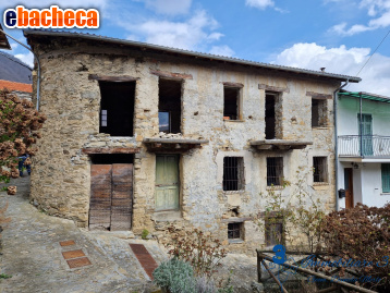 casa indipendente in vendita a Mendatica