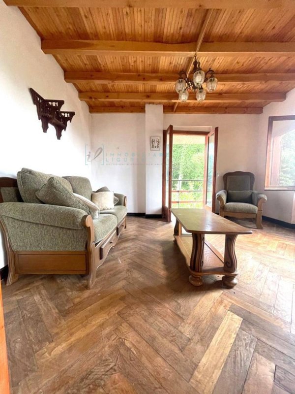casa indipendente in vendita a Mendatica