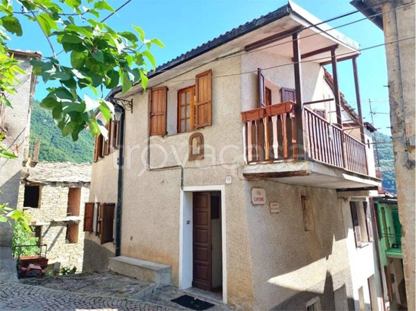 casa indipendente in vendita a Mendatica