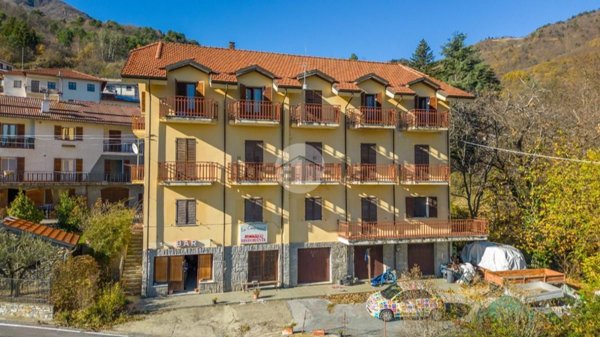 casa indipendente in vendita a Mendatica