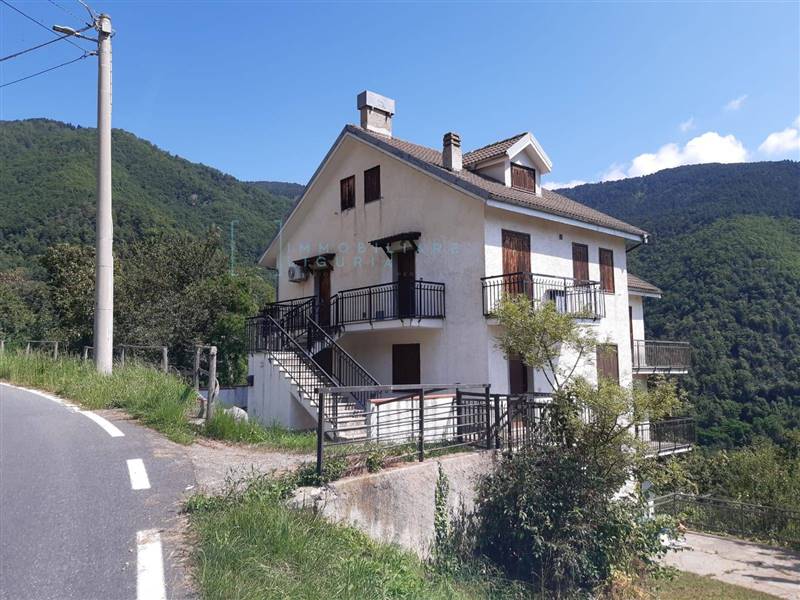 appartamento in vendita a Mendatica