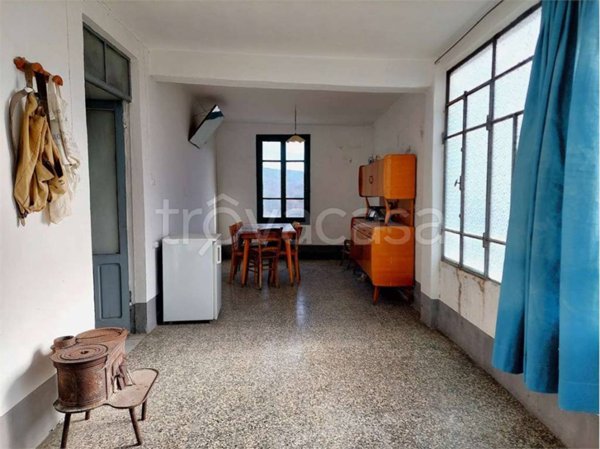 casa indipendente in vendita a Mendatica