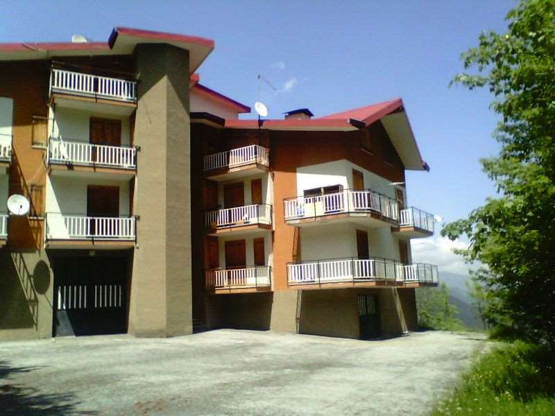 appartamento in vendita a Mendatica in zona Valcona Soprana