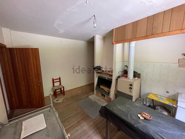 appartamento in vendita a Mendatica in zona Valcona Secae