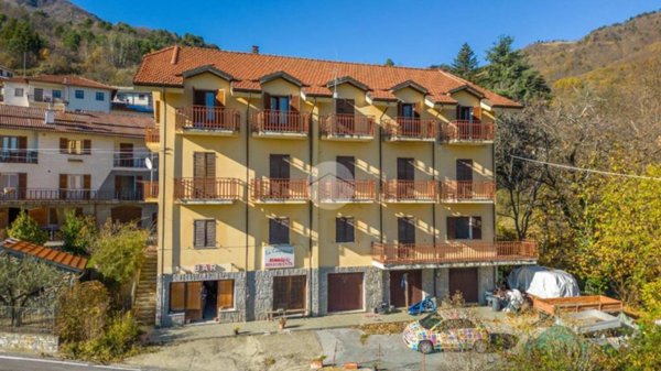 casa indipendente in vendita a Mendatica in zona Monesi