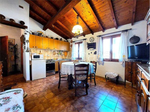 casa indipendente in vendita a Mendatica in zona San Bernardo di Mendatica