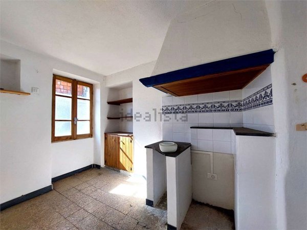 casa indipendente in vendita a Mendatica in zona San Bernardo di Mendatica