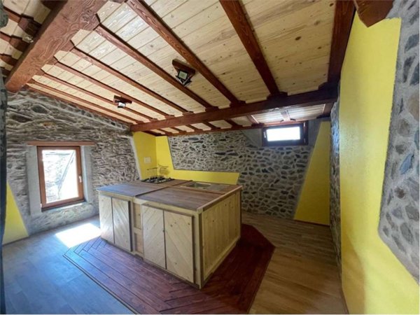 appartamento in vendita a Molini di Triora in zona Andagna
