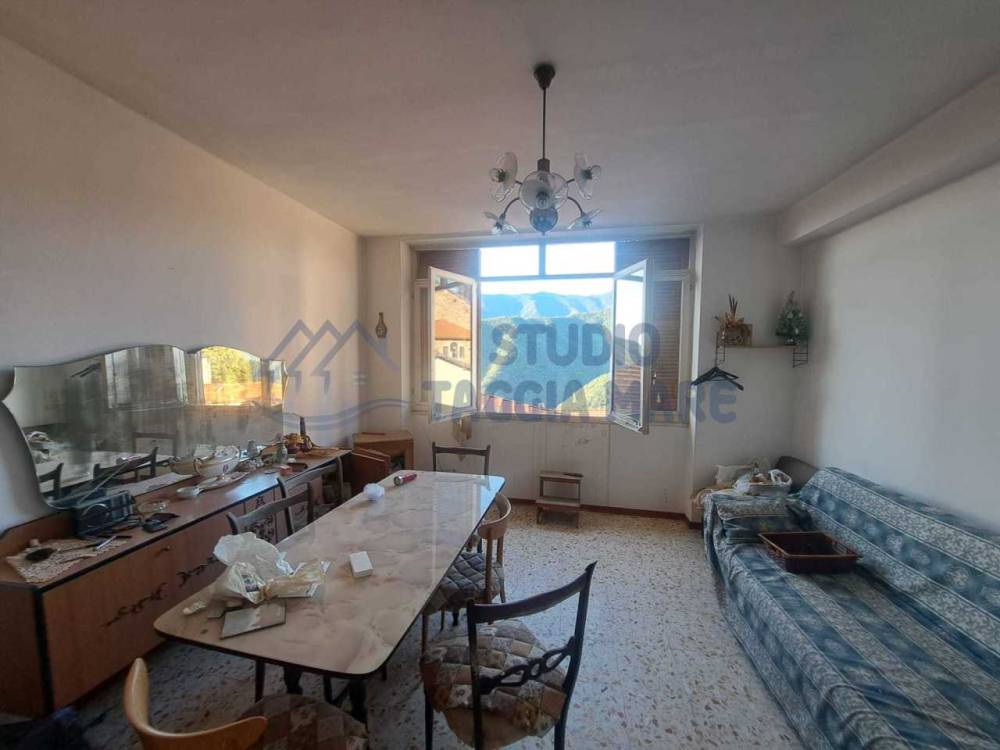 appartamento in vendita a Molini di Triora in zona Andagna