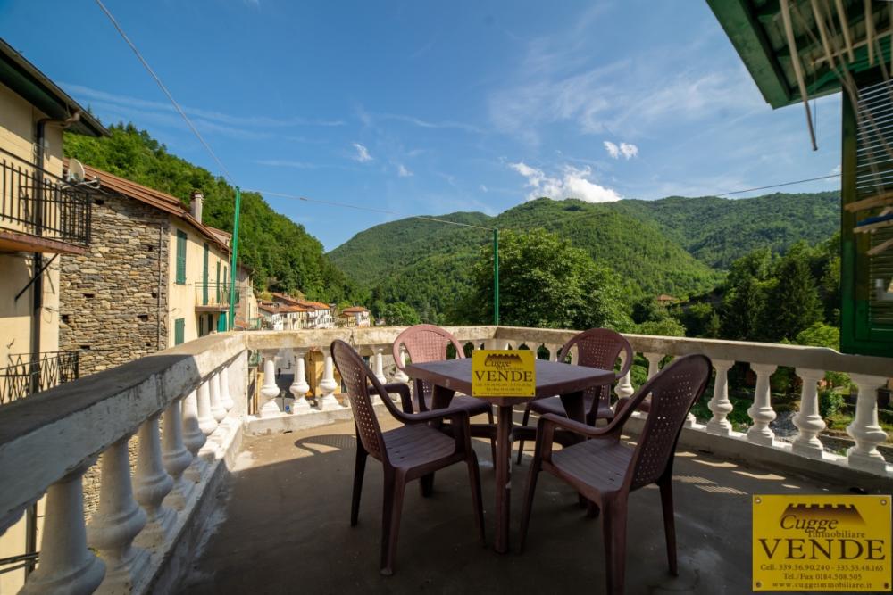 appartamento in vendita a Molini di Triora