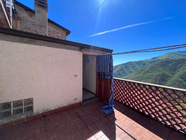 appartamento in vendita a Molini di Triora in zona Andagna