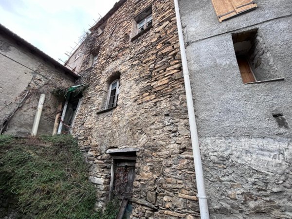 casa indipendente in vendita a Molini di Triora in zona Andagna