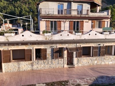 casa indipendente in vendita a Molini di Triora