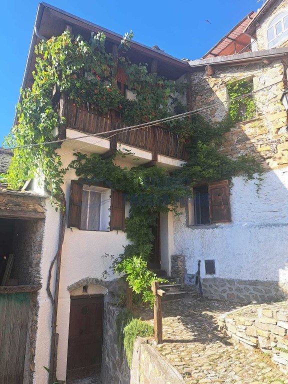 appartamento in vendita a Molini di Triora in zona Andagna