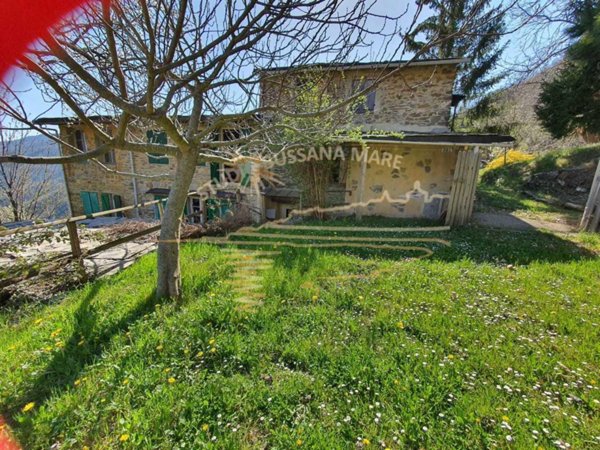 appartamento in vendita a Molini di Triora