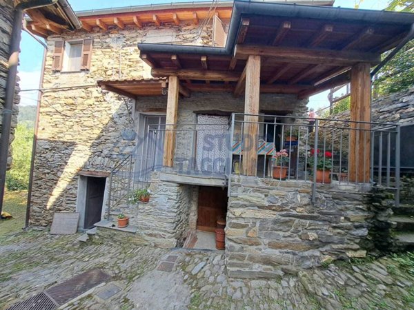 appartamento in vendita a Molini di Triora in zona Corte