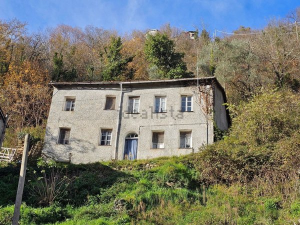 casa indipendente in vendita a Molini di Triora