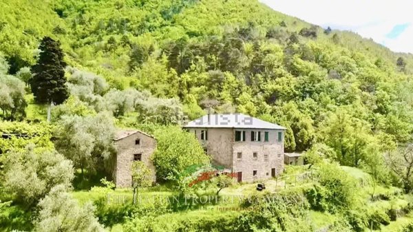 casa indipendente in vendita a Molini di Triora