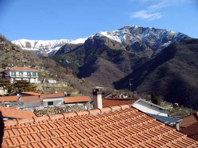 casa indipendente in vendita a Molini di Triora in zona Corte