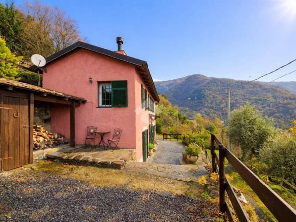 casa indipendente in vendita a Molini di Triora