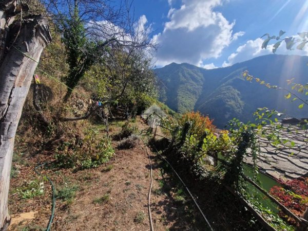 appartamento in vendita a Molini di Triora in zona Agaggio Superiore